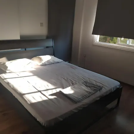 Cozy 2 Bedroom * לרנקה
