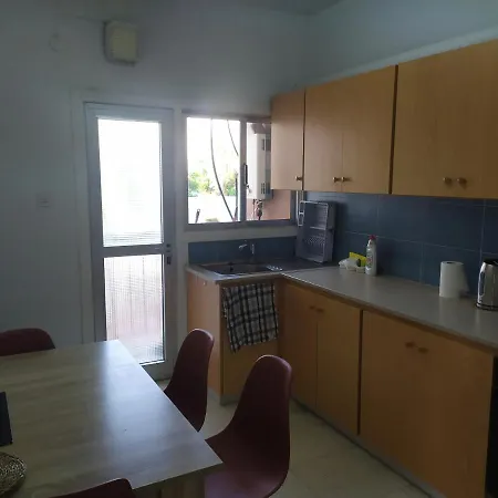 Cozy 2 Bedroom * לרנקה
